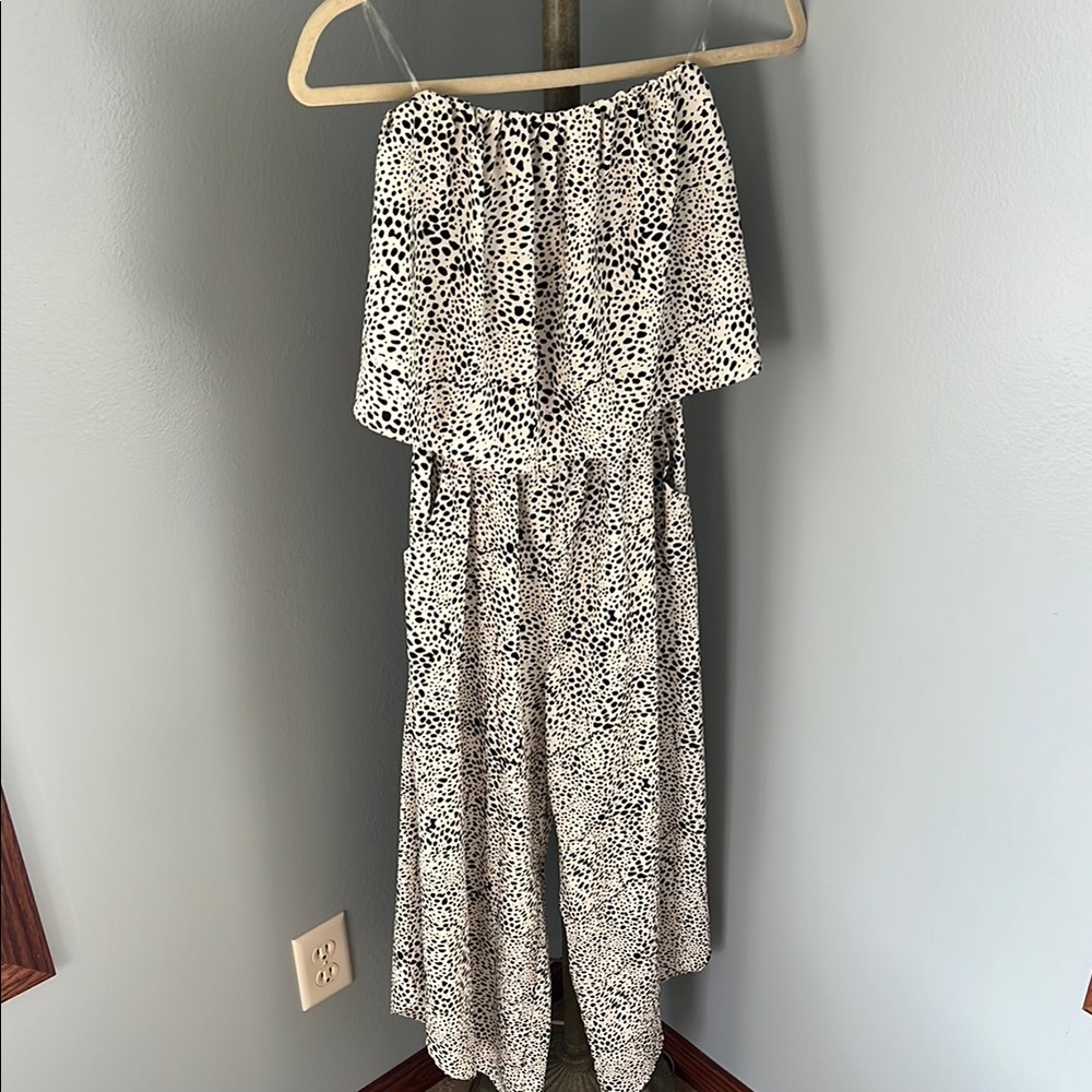 Stylish Black and White Jumpsuit size M